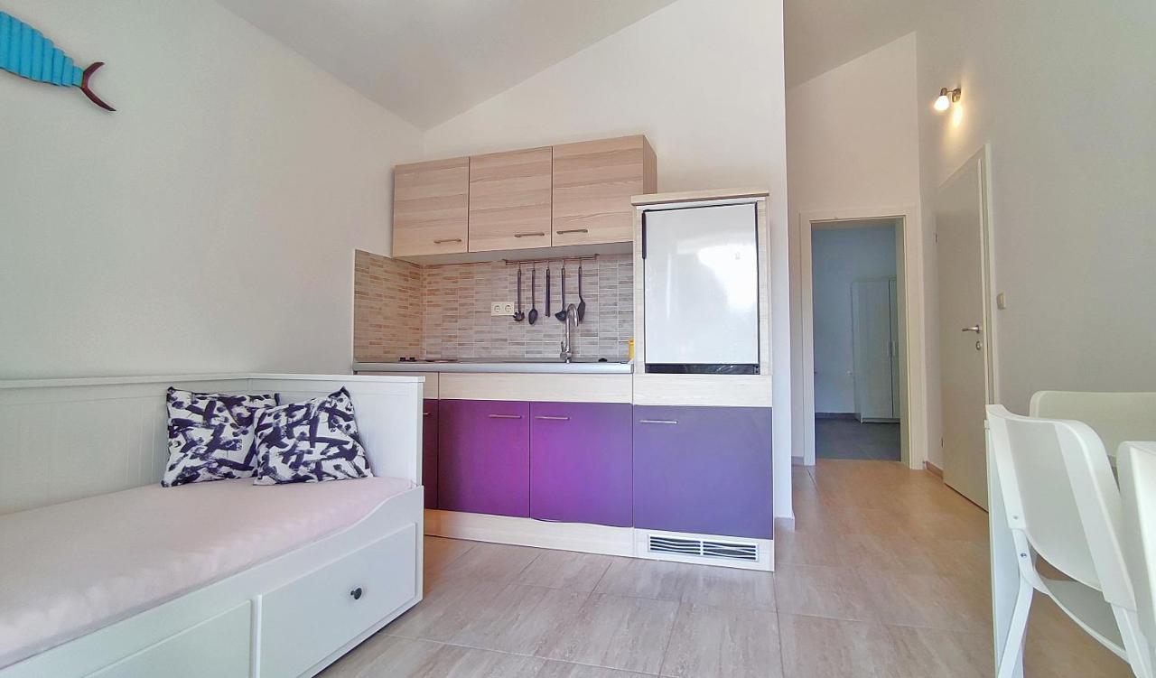 Apartmani Bodo Drvenik  Bagian luar foto