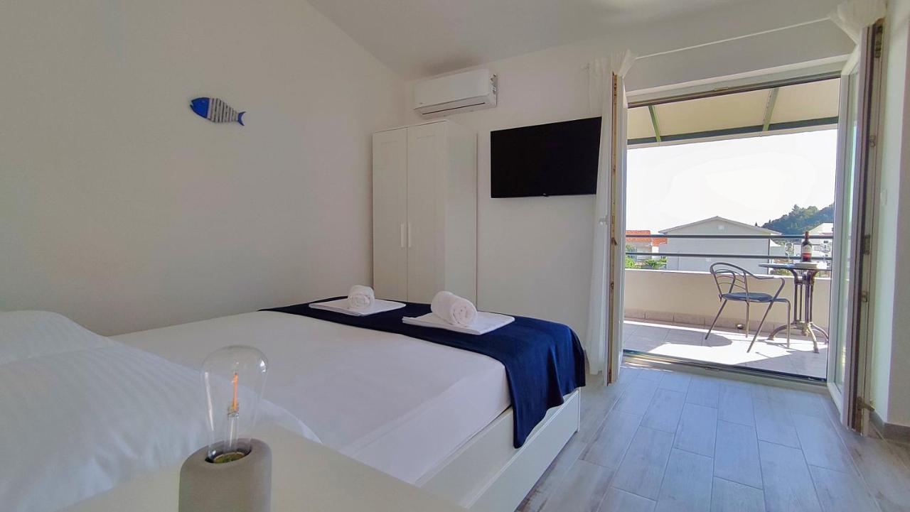Apartmani Bodo Drvenik  Bagian luar foto