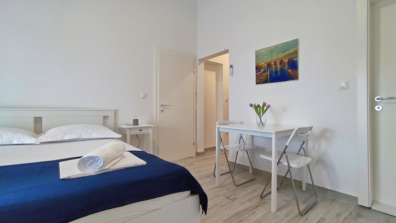 Apartmani Bodo Drvenik  Bagian luar foto