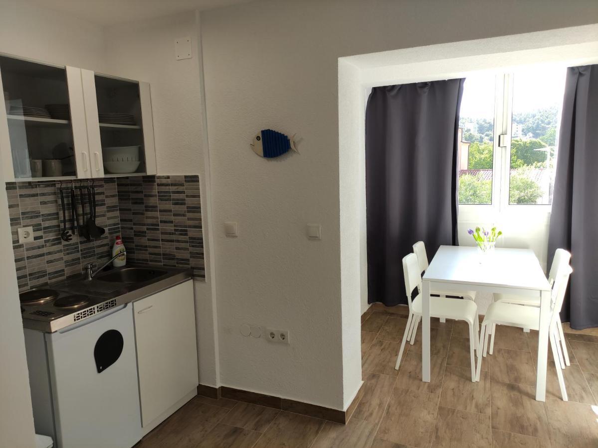 Apartmani Bodo Drvenik  Bagian luar foto